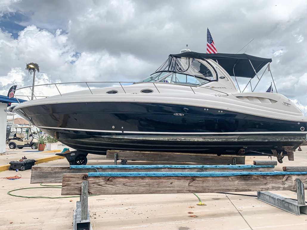 Sea Ray 340 Top side detailing - Photo 05