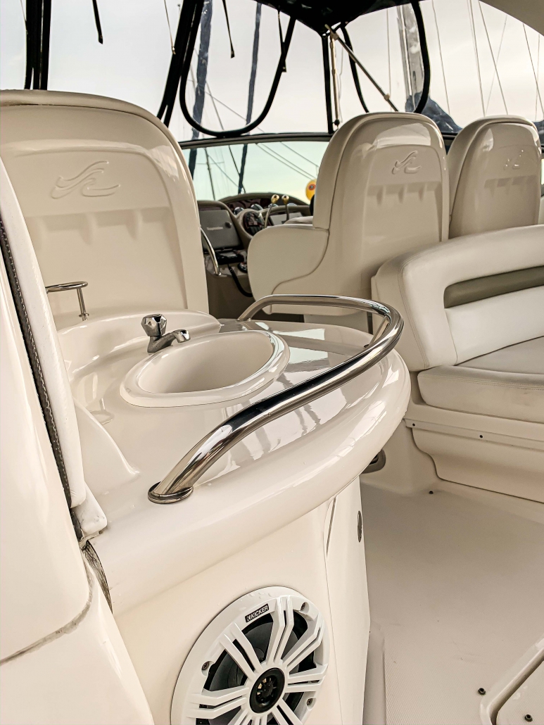 Sea Ray 340 Top side detailing - Photo 20
