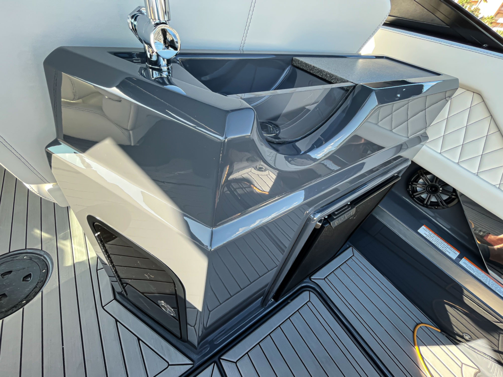 Cruiser Yacht 334 boat detailing portfolio