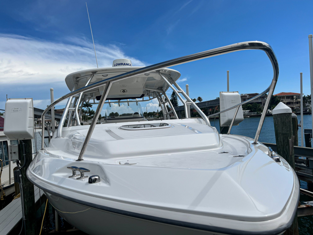 Boston Whaler 32 - Photo 02