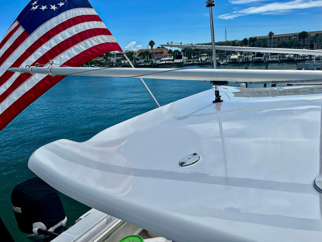 Boston Whaler 32 - Photo 06