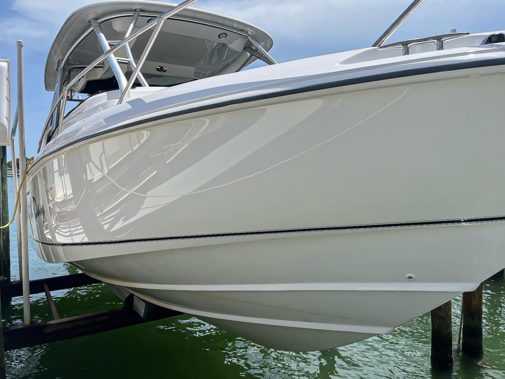 Boston Whaler 32 - Photo 11