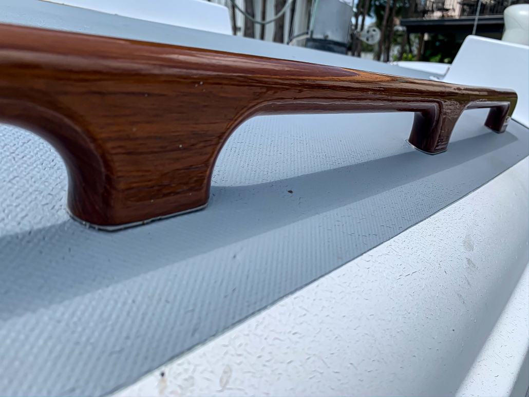 Teak cleaning and restoration - Photo 02