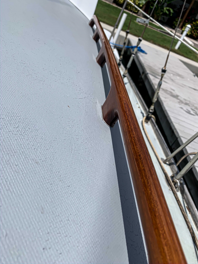Teak cleaning and restoration - Photo 03