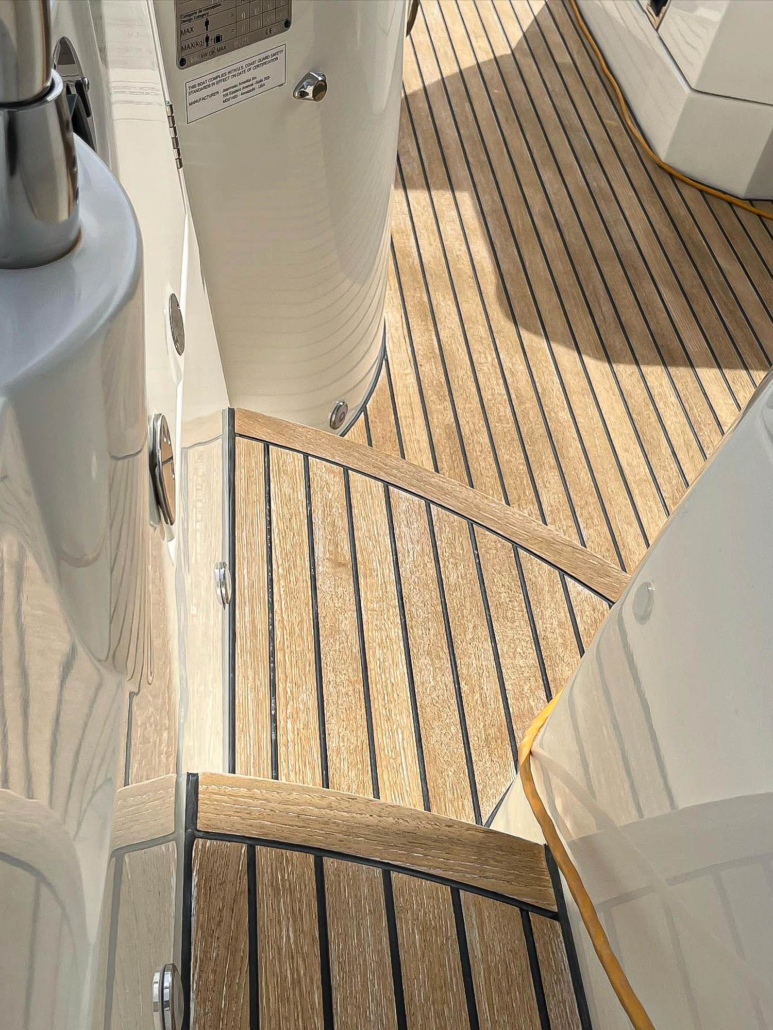 Prestige Yacht - Photo 03